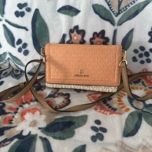Michael Kors Tan and Orange Crossbody Bag with Elegant Design